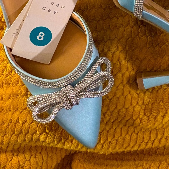 Size 8 a new day - satin blue bow diamond pointed heels - Picture 1 of 6
